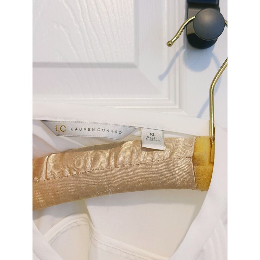 LC Coquette Bow Button Sleeveless Blouse Size XL White Preppy Soft Old Money - Picture 5 of 8